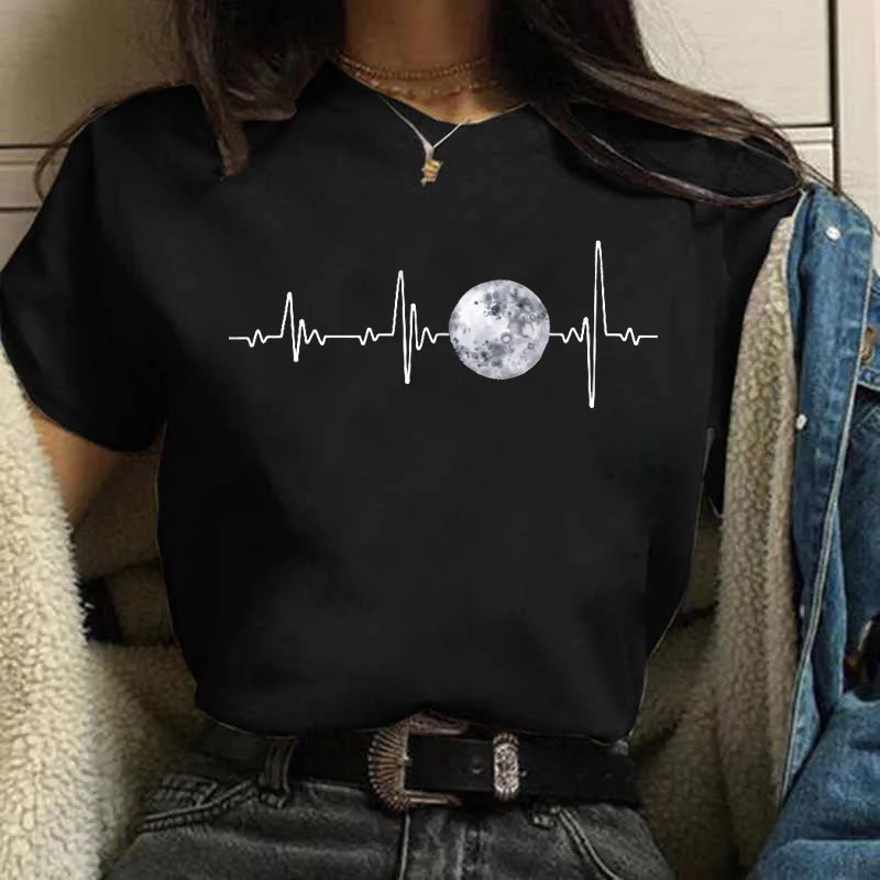 New Moon Women’s Black T-shirt Women’s Casual Round Neck T-shirt Lunar Eclipse Printed Women’s T-shirt