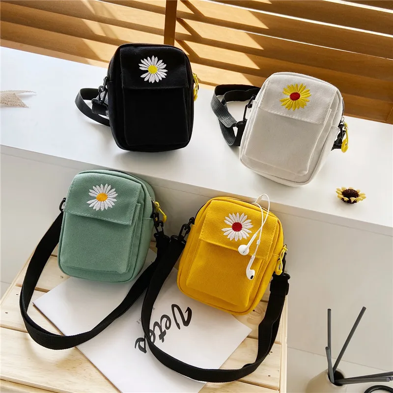 Little Daisy Women’s Crossbody Bag New Korean Canvas Mini Shoulder Bag Simple and Versatile Small Phone Bag