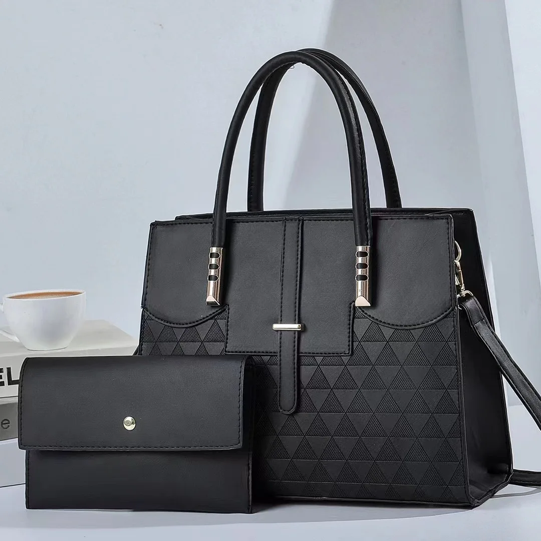 New Shoulder Bag for Women – Large Capacity and Fashionable Handbag